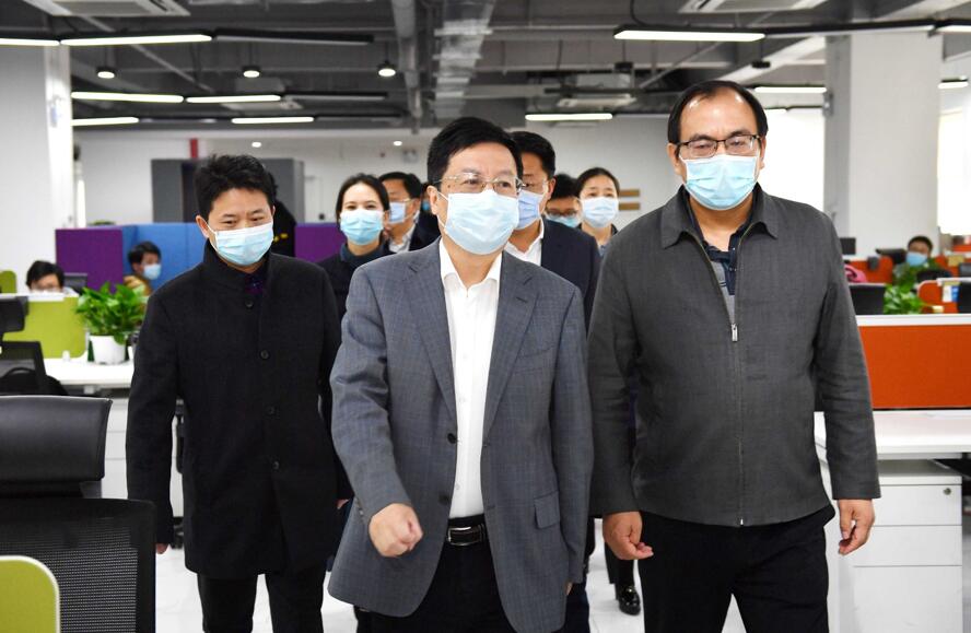 湖南省委常委、長沙市委書記胡衡華到大唐先一科技公司調(diào)研