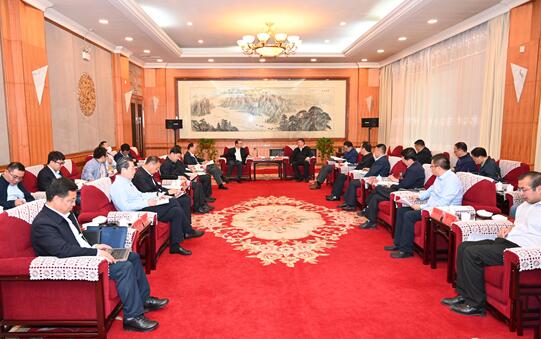 國家電投黨組副書記、總經(jīng)理江毅拜會(huì)青海省領(lǐng)導(dǎo)并調(diào)研黃河公司
