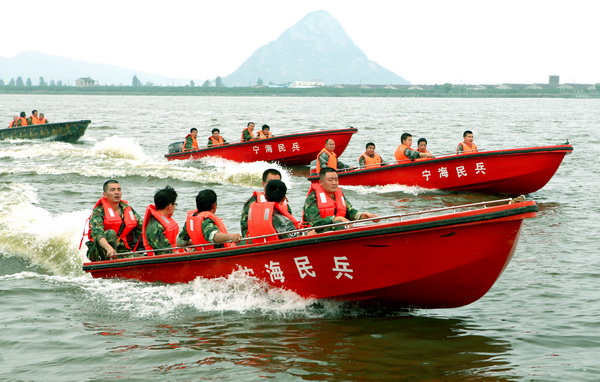 國網(wǎng)寧?？h供電公司為“抗災治患”在8個供電所均組建應急救援隊