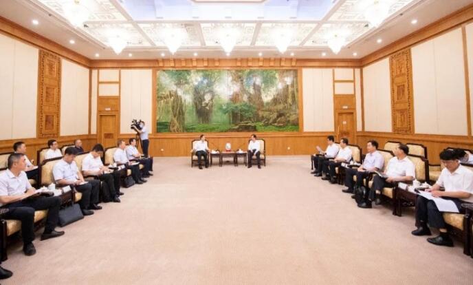 中核集團(tuán)總經(jīng)理、黨組副書記顧軍與福建省委副書記、代省長王寧會(huì)談