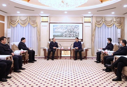 國家電網(wǎng)董事長辛保安、總經(jīng)理張智剛與江蘇省省長許昆林舉行會談