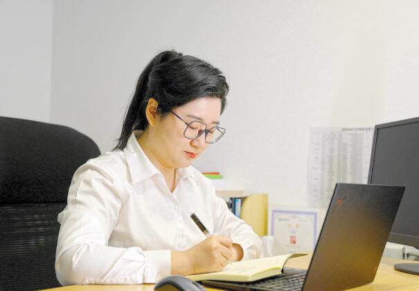 專注實干攻克難關， 建設卓越智慧車聯網平臺——記國網工匠韓慶雯