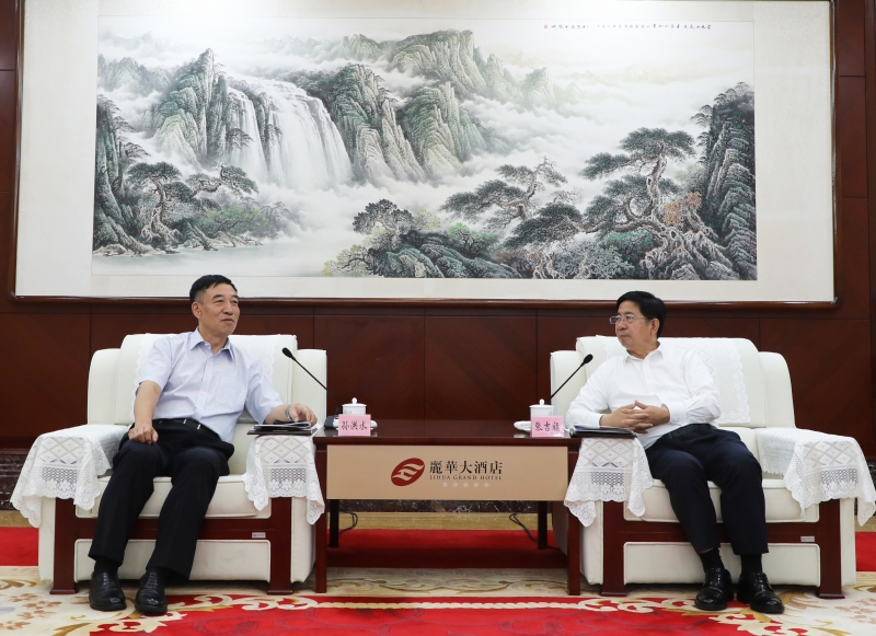 孫洪水與山西省委常委、常務(wù)副省長(zhǎng)張吉福會(huì)談