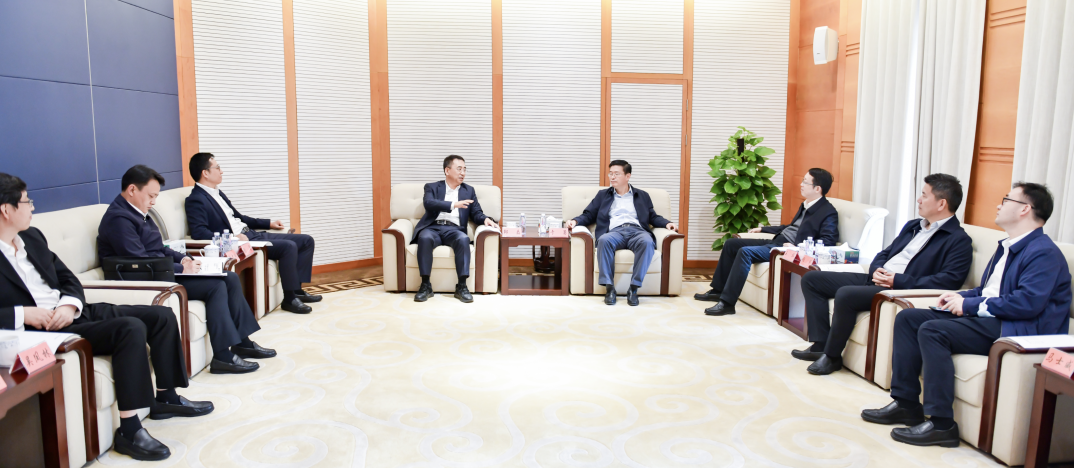 鄒磊會(huì)見上海市靜安區(qū)委書記于勇、區(qū)長王華