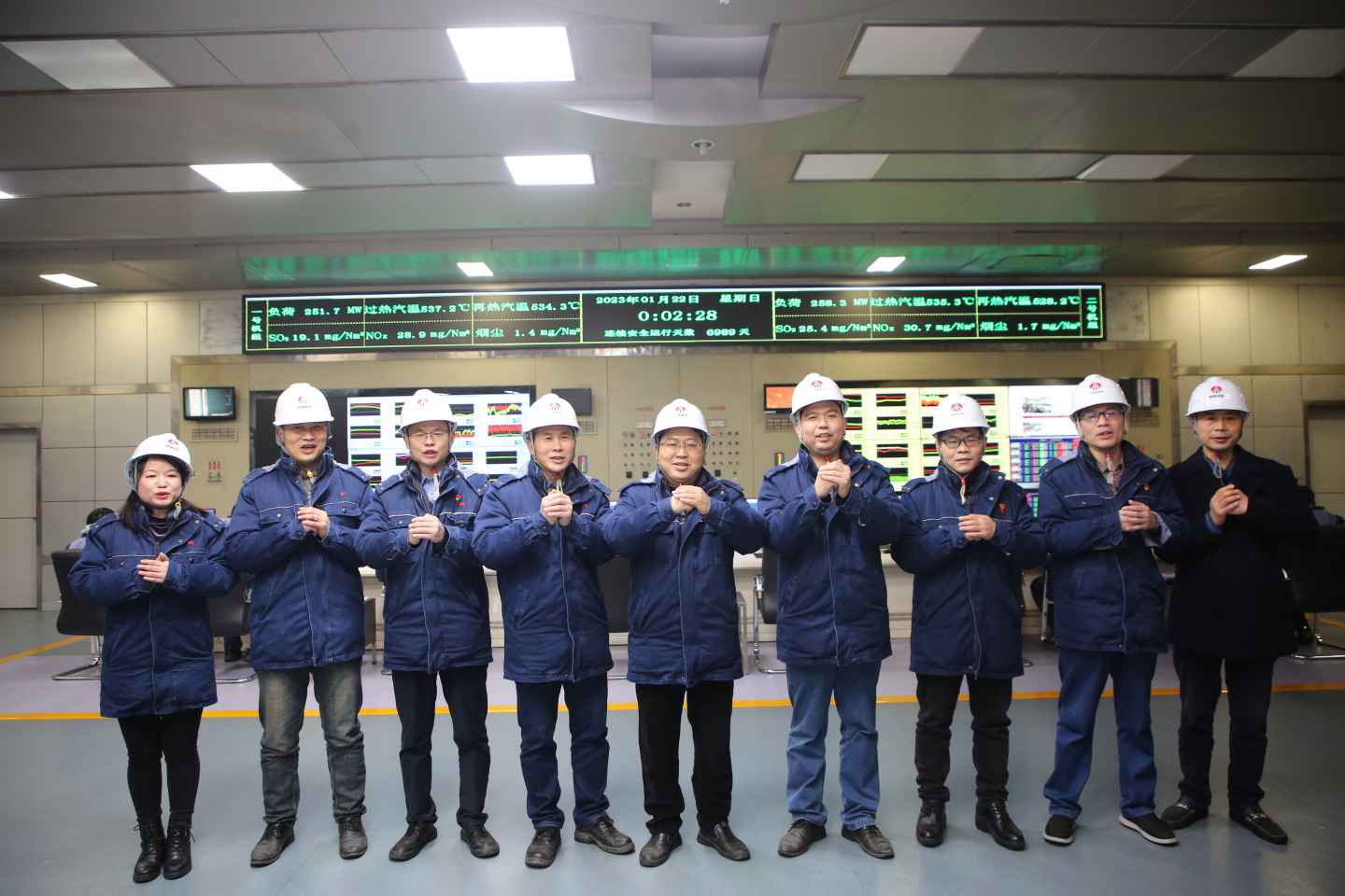 陜煤石電除夕慰問(wèn)送溫暖，崗位堅(jiān)守幸?！巴谩保╰oo）