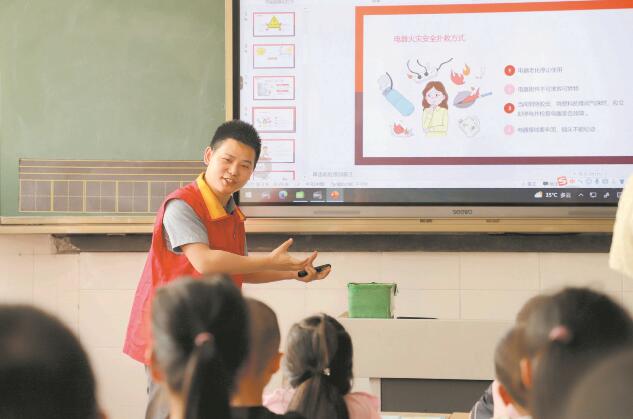 魏錕：用心服務(wù)是起點(diǎn)，客戶滿意是方向