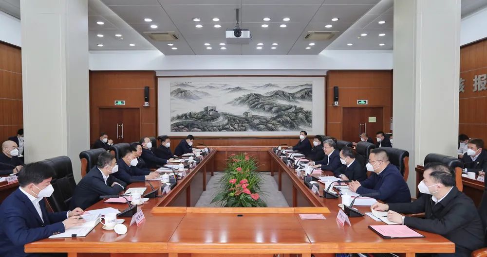 中核集團黨組書記、董事長余劍鋒與遼寧省委書記郝鵬、省長李樂成會談
