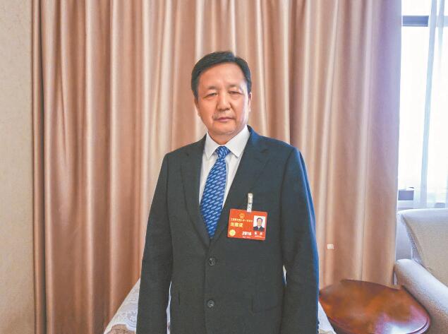 新型電力系統(tǒng)建設(shè)為電力裝備制造業(yè)帶來新機(jī)遇——訪全國人大代表，全國工商聯(lián)副主席，特變電工股份有限公司黨委書記、董事長張新