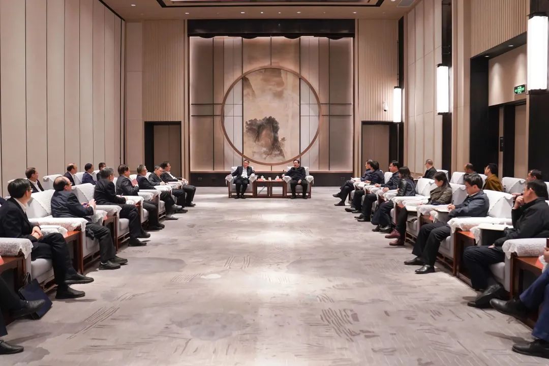華能集團(tuán)黨組書(shū)記、董事長(zhǎng)溫樞剛拜會(huì)雄安新區(qū)黨工委書(shū)記、管委會(huì)主任張國(guó)華