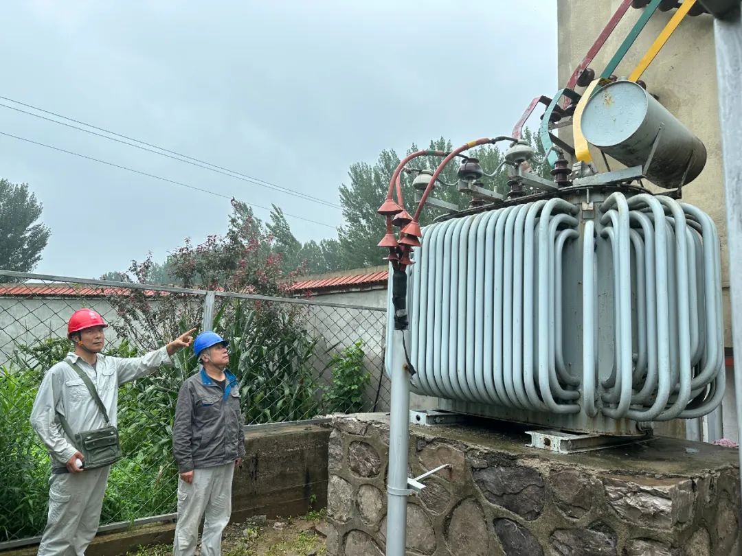 國網(wǎng)玉田縣供電公司：迎戰(zhàn)“杜蘇芮”，筑牢供電保障“堤壩”
