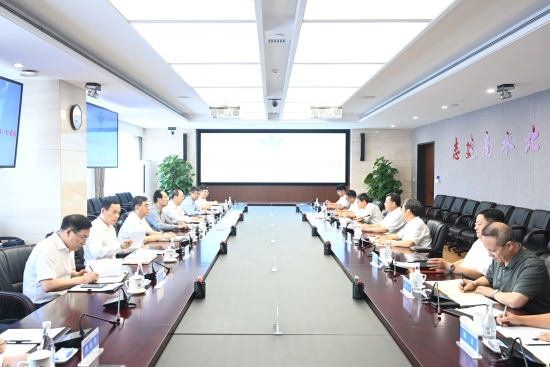 中國電建黨委書記、董事長丁焰章與中國南水北調集團黨組書記、董事長蔣旭光會談