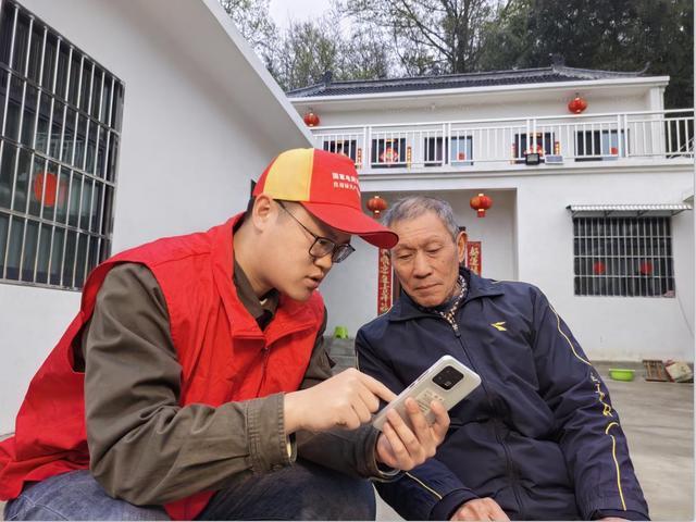 村網(wǎng)共建，讓村里老人生活更方便!