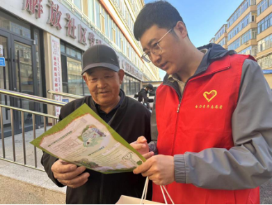 烏蘭察布供電公司負(fù)荷管理服務(wù)中心開展“寒冬將至送溫暖，優(yōu)質(zhì)服務(wù)進(jìn)社區(qū)”青年志愿服務(wù)活動