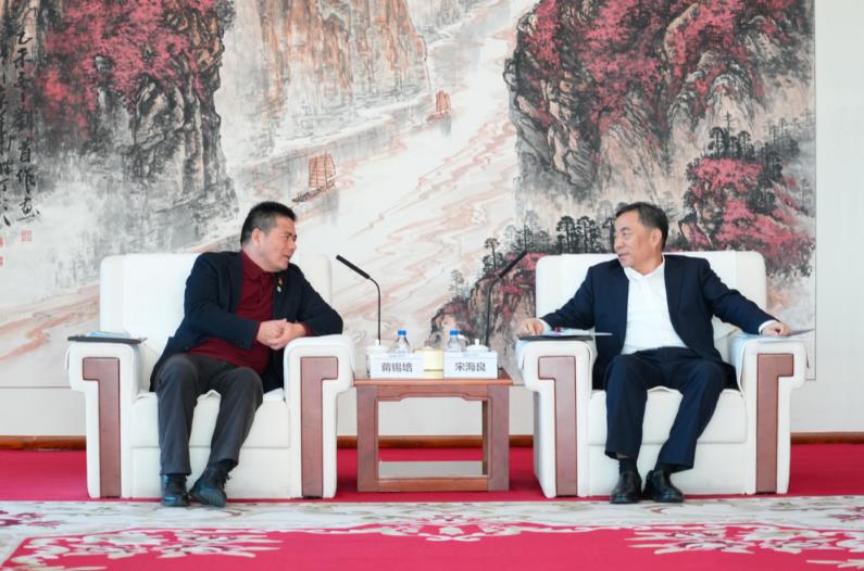 宋海良與“三新”聯(lián)盟成員遠東控股集團創(chuàng)始人、董事局主席蔣錫培會談