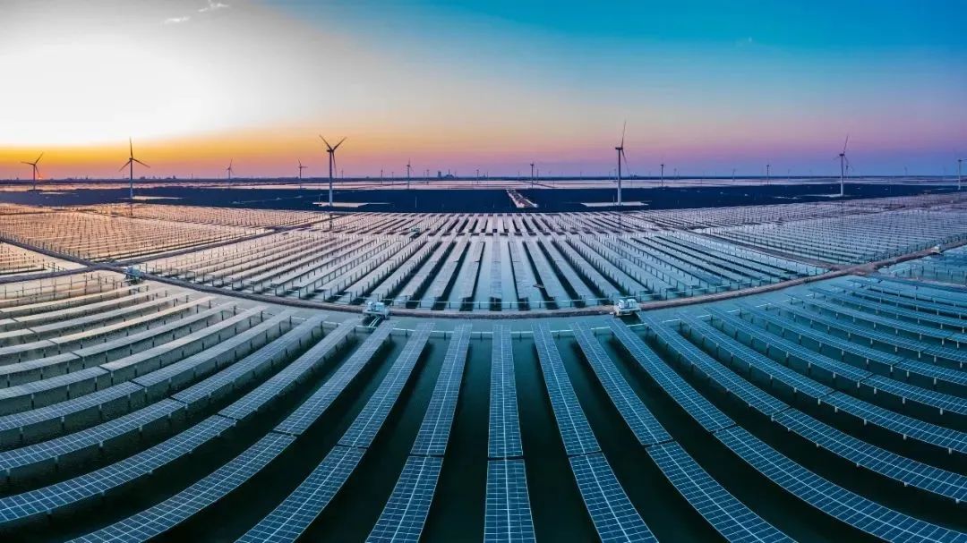 突破3億千瓦時，?；瘓F(tuán)一期300MW光伏發(fā)電項目實現(xiàn)年度目標(biāo)