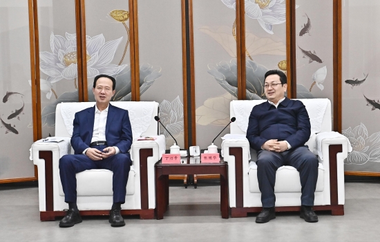 中國(guó)電建黨委書記、董事長(zhǎng)丁焰章王斌拜會(huì)雄安新區(qū)黨工委書記、管委會(huì)主任張國(guó)華