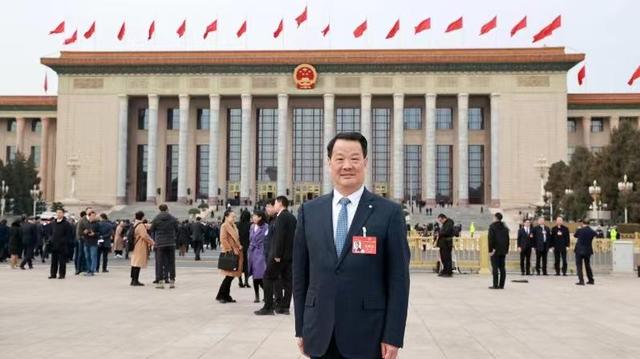 【兩會(huì)好聲音】彭壽院士建議：以應(yīng)用導(dǎo)向?yàn)橹黧w，真正實(shí)現(xiàn)綠色低碳產(chǎn)業(yè)高質(zhì)量發(fā)展