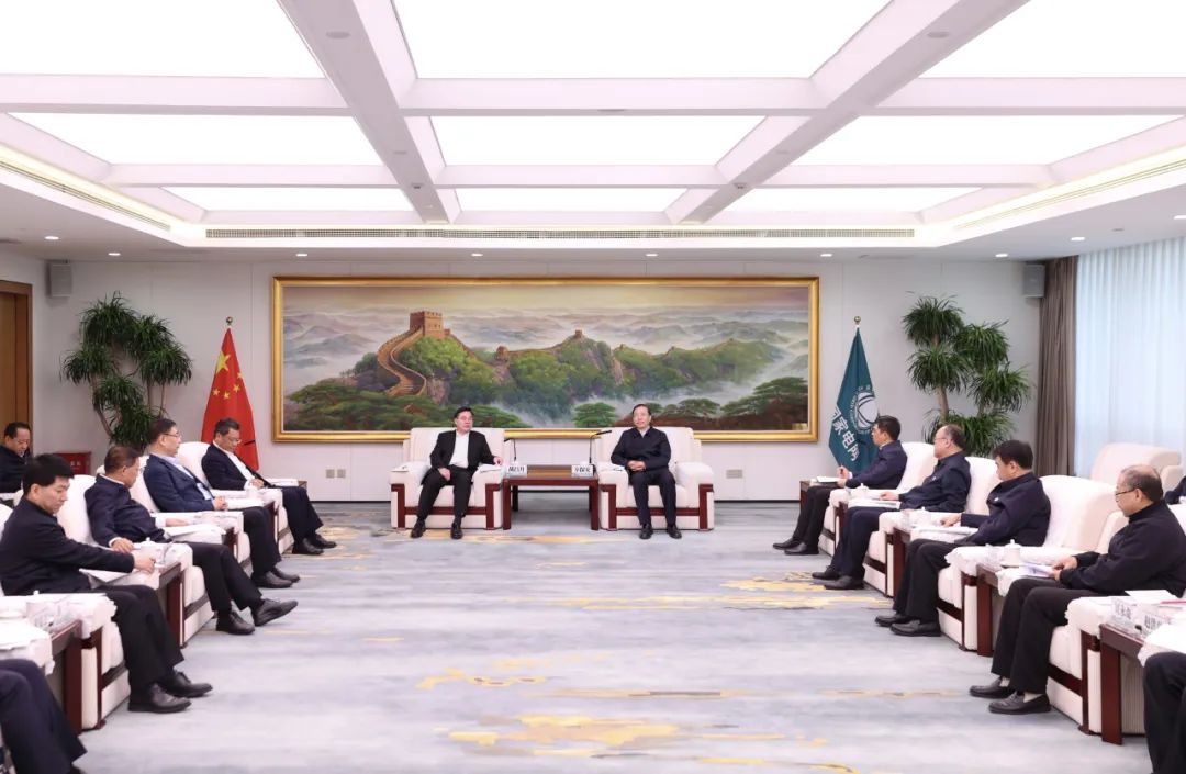 國(guó)家電網(wǎng)公司董事長(zhǎng)辛保安與甘肅省委書(shū)記胡昌升、省長(zhǎng)任振鶴會(huì)談