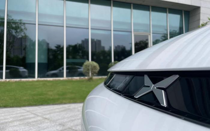 小鵬汽車去年凈虧損擴大至103億，4月將發(fā)全新品牌