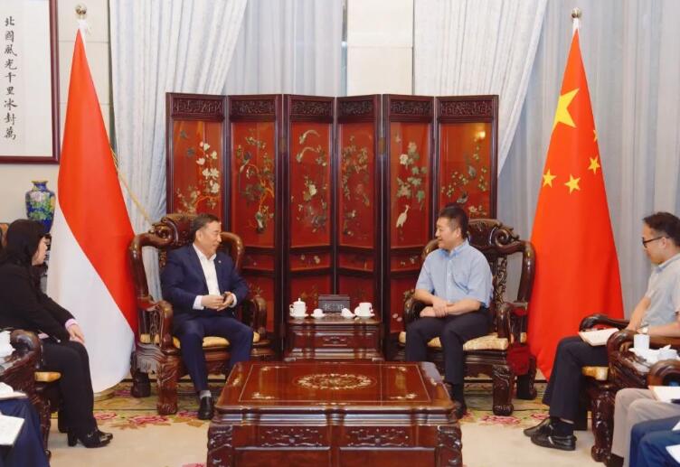 中國能建黨委書記、董事長宋海良與中國駐印度尼西亞大使陸慷會(huì)談