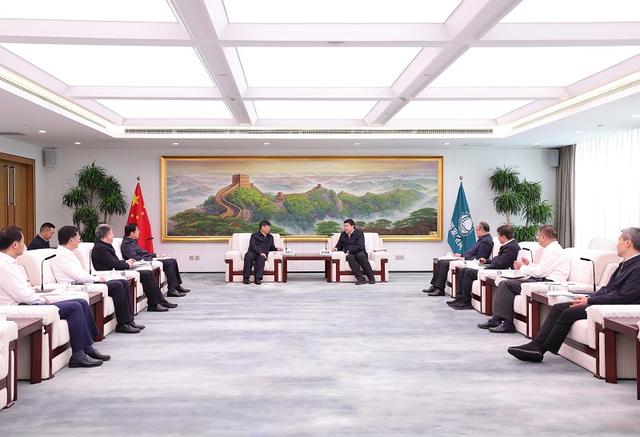 國家電網(wǎng)董事長、黨組書記張智剛董事長與三峽集團董事長劉偉平、總經(jīng)理韓君會談
