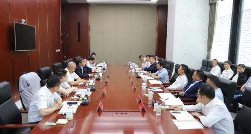 中國電建黨委常委、副總經(jīng)理劉源源與晉能控股集團(tuán)黨委書記、董事長李國彪舉行會(huì)談