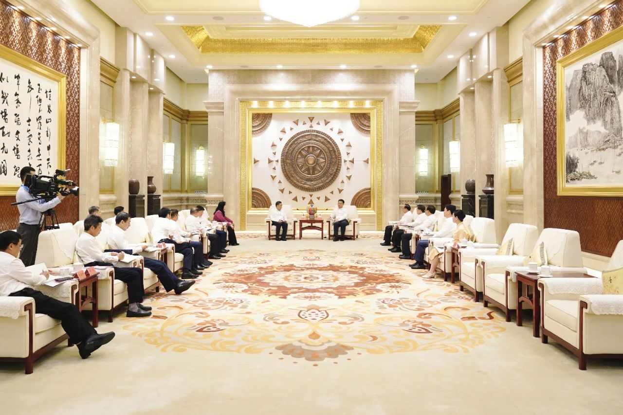中國能建黨委書記、董事長宋海良拜會廣西壯族自治區(qū)黨委書記劉寧