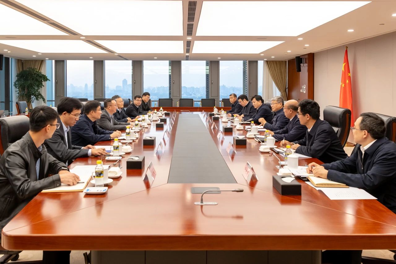 國家能源集團黨組書記、董事長劉國躍會見中國礦業(yè)大學(xué)校長趙宏偉