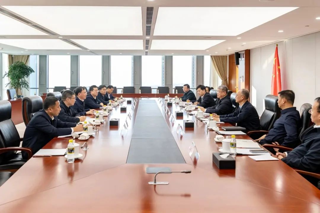 國(guó)家能源集團(tuán)黨組書記、董事長(zhǎng)劉國(guó)躍與中國(guó)大唐黨組副書記、總經(jīng)理張傳江會(huì)談