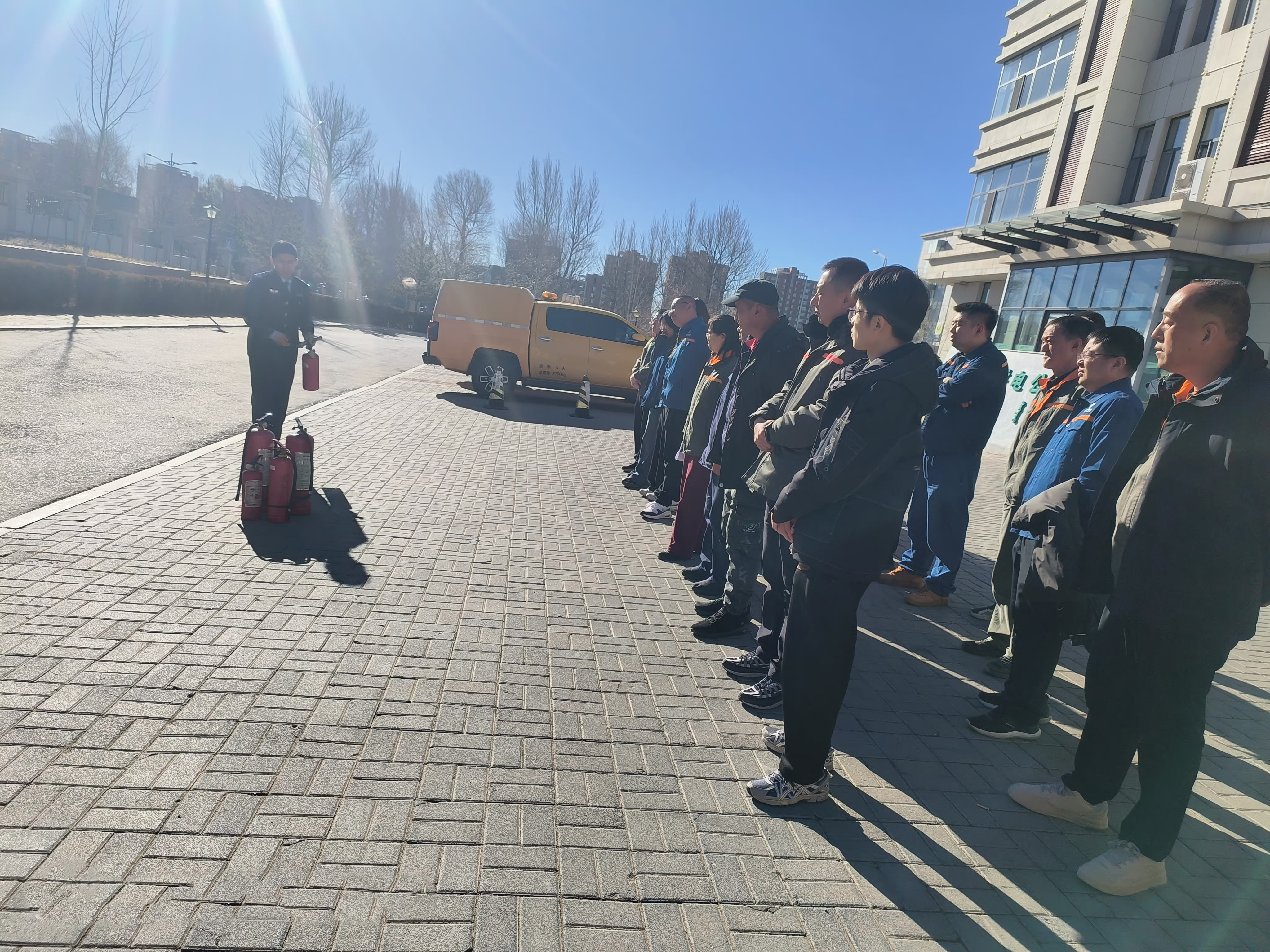 康巴什供電公司開展消防演練，筑牢安全防火墻