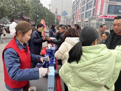 貴州遵義正安供電局：供電送祝福，情暖返鄉(xiāng)路