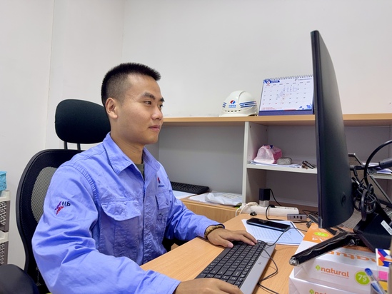 【新春走基層】春節(jié)堅(jiān)守，點(diǎn)亮異國(guó)的奉獻(xiàn)之光