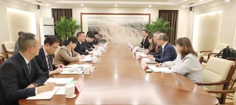 國資委副主任茍坪會(huì)見霍尼韋爾智能工業(yè)科技集